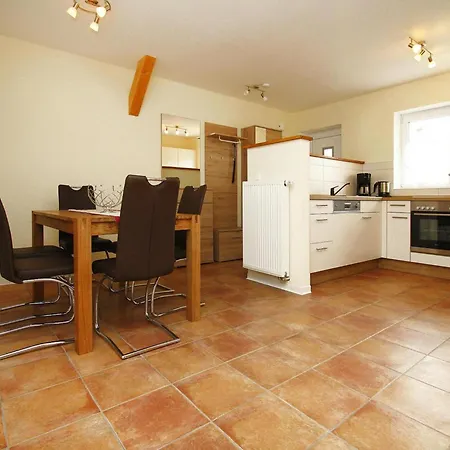 Apartman Mirow, Mirow